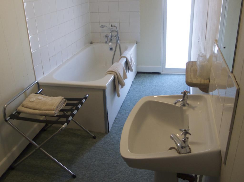 Calverts Hotel - Newport, Isle Of Wight Quarto foto